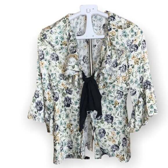 Zara floral Lace Satin Blouse with ruffle sleeves size Medium - Picture 5 of 13